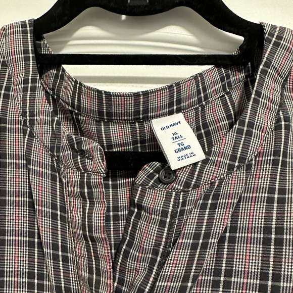 Old Navy Tunic Blouse - Picture 2 of 4